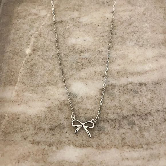 925 Sterling Silver Bow Necklace Bow Pendant Necklace Simple Dainty Necklace - Picture 2 of 4